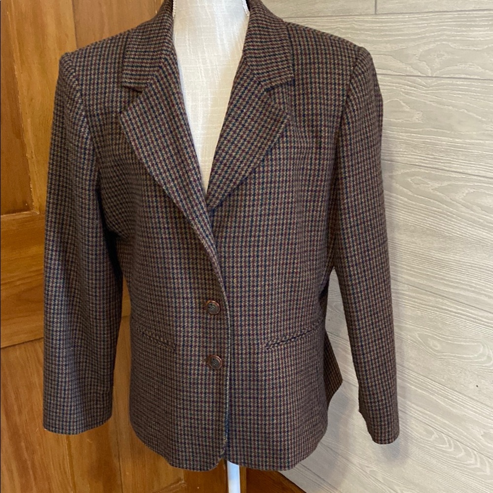 Sag Harbor wool blend houndstooth blazer. Size 14